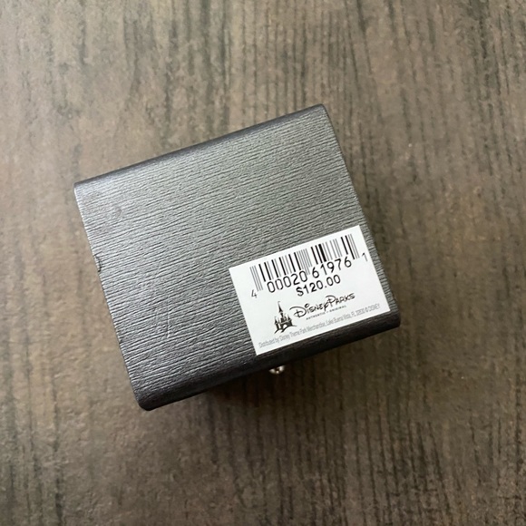 🆕 🐭 Disney Minnie Cubic Zirconium Necklace - Picture 6 of 6